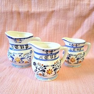 Vintage Royal Sealy Heritage Blue Onion Pattern measuring cup set of three